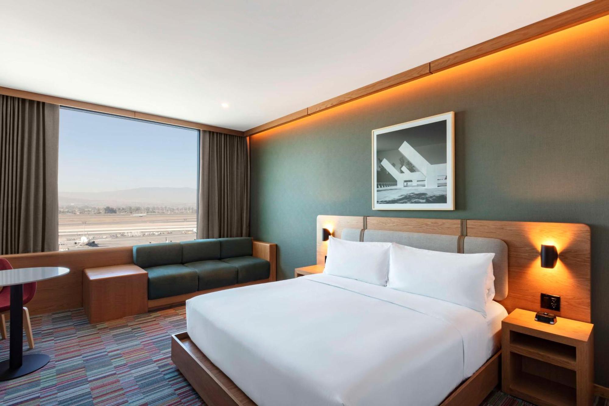 Hilton Garden Inn Guadalajara Airport El Zapote  Екстериор снимка