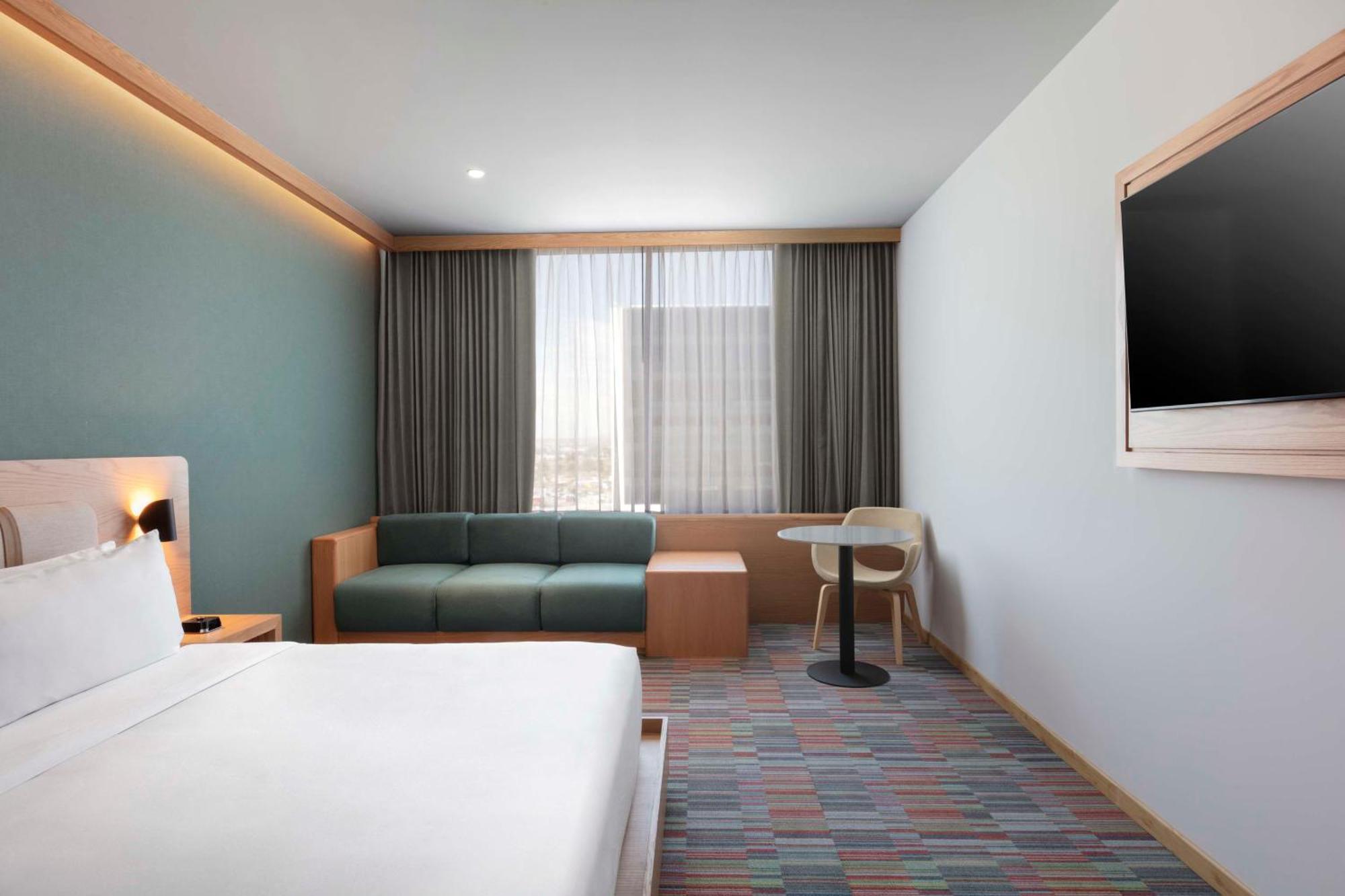 Hilton Garden Inn Guadalajara Airport El Zapote  Екстериор снимка