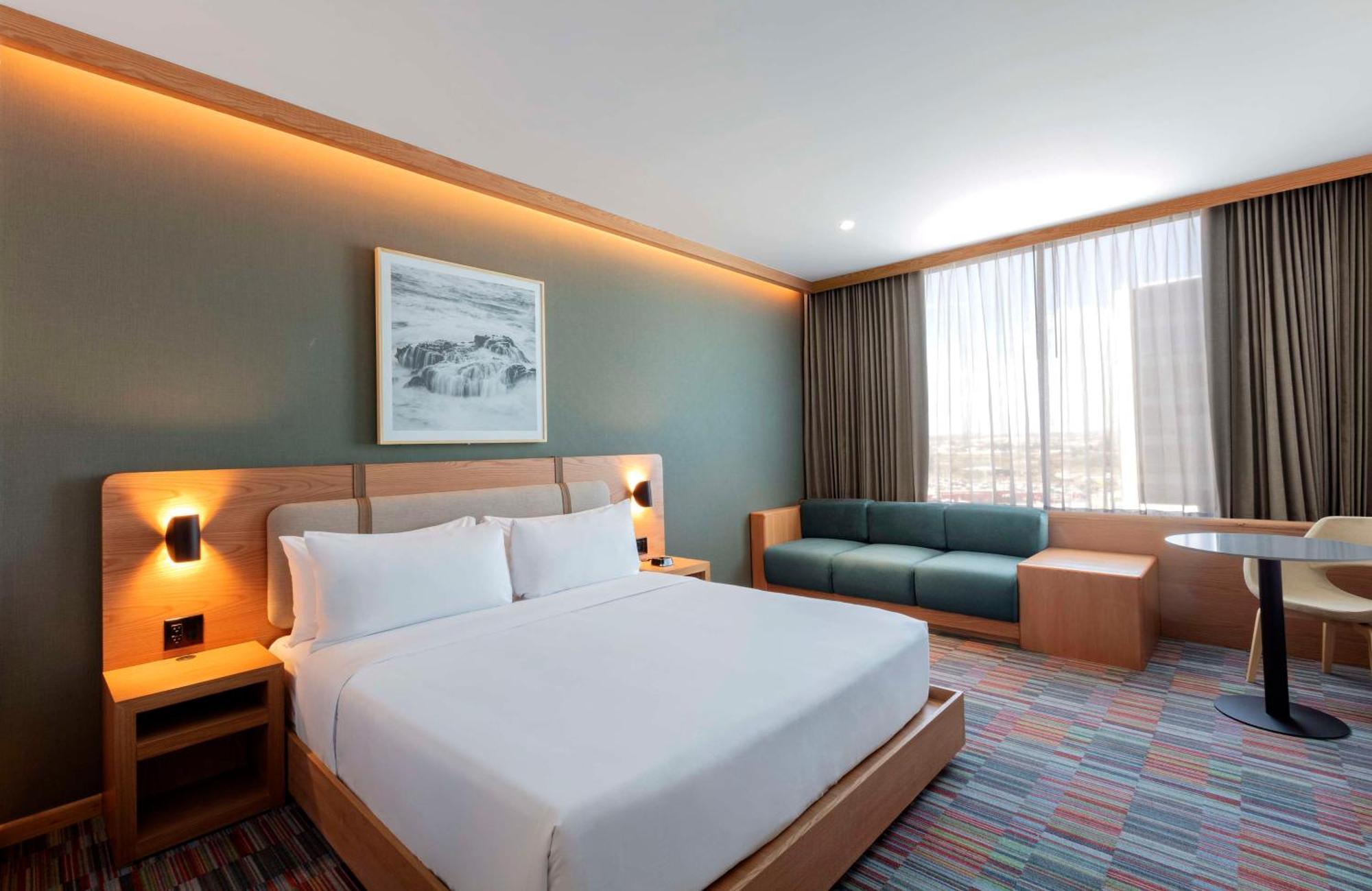 Hilton Garden Inn Guadalajara Airport El Zapote  Екстериор снимка