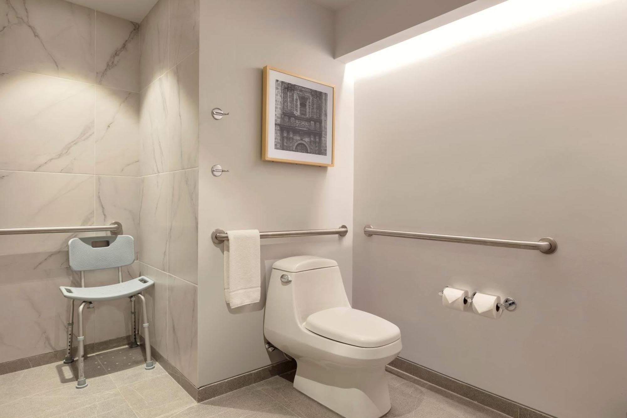 Hilton Garden Inn Guadalajara Airport El Zapote  Екстериор снимка